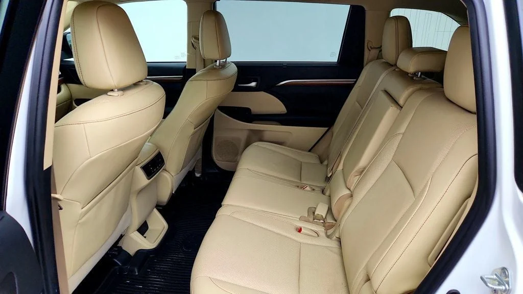 Used 2019 Blizzard Pearl Toyota Limited V6 AWD image 20