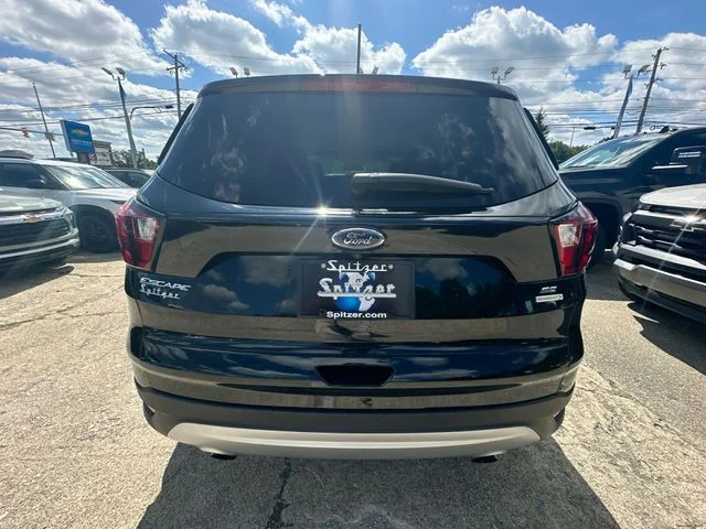 Used 2019 Black Ford SE image 35