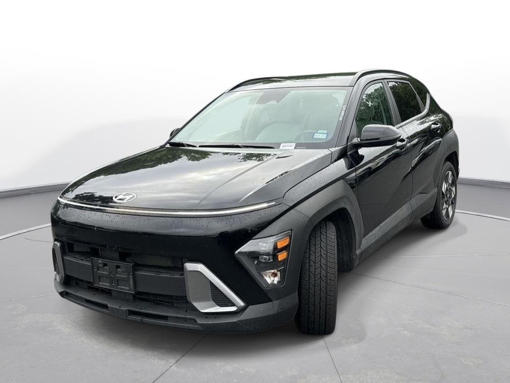 Used 2025 Abyss Black Pearl Hyundai SEL image 2