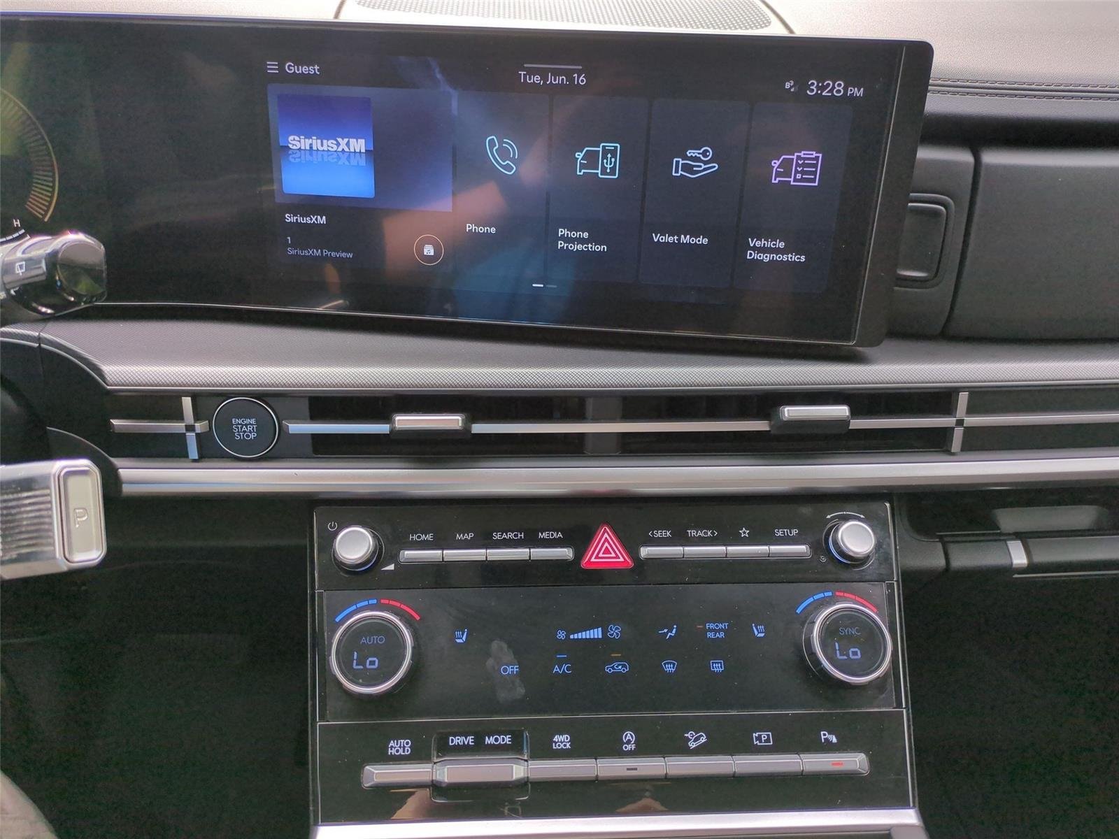 Used 2024 Hampton Gray Hyundai SEL image 23