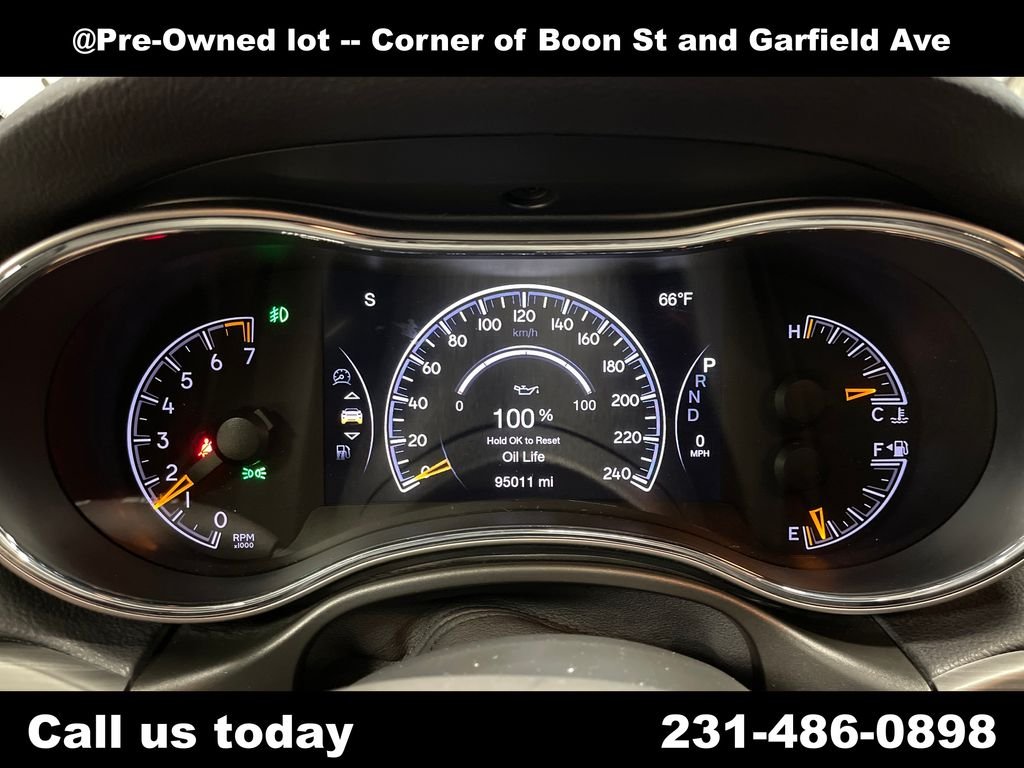 Used 2021 Silver Jeep Limited image 21