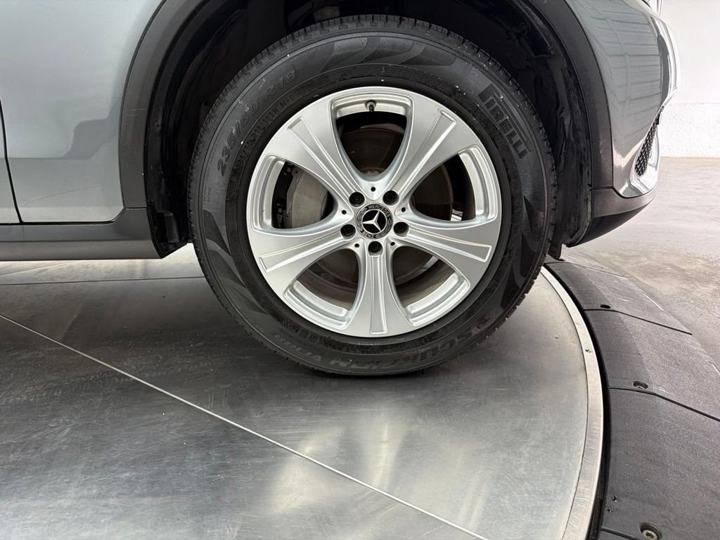 Used 2018 Gray Mercedes-Benz GLC 300 image 9
