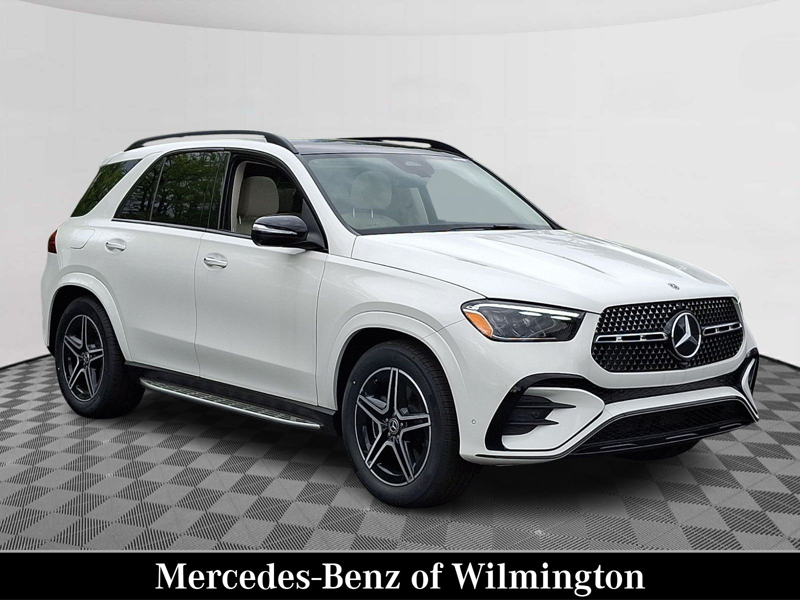 New 2026 Polar White Mercedes-Benz GLE 450 image 1