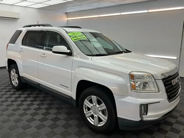 Used 2016 White GMC SLE-2 image 3