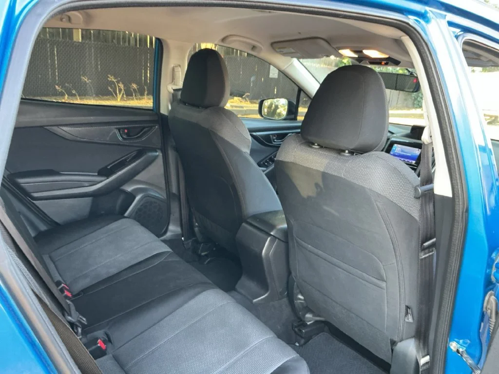 Used 2022 Blue Subaru Base image 26
