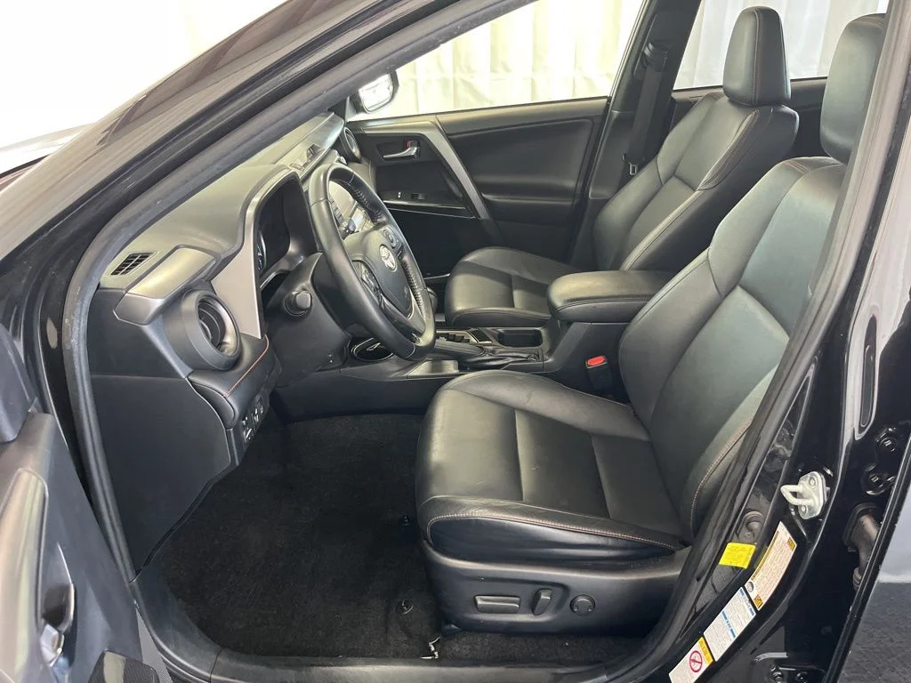 Used 2018 Black Toyota SE image 4