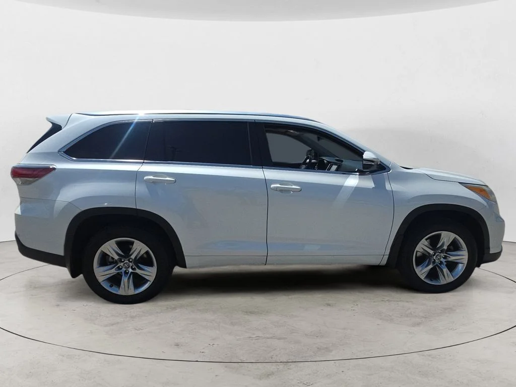 Used 2016 White Toyota Limited image 4