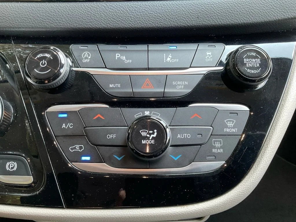 Used 2023 Blue Chrysler Touring L image 26