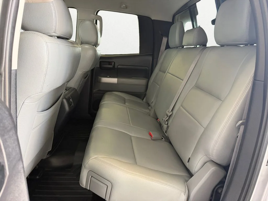 Used 2008 Silver Toyota Base image 10