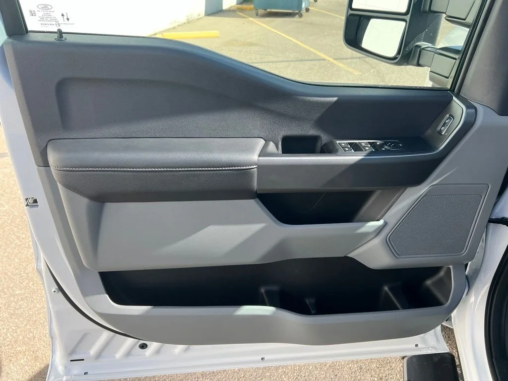 New 2026 Oxford White Ford F-350® XL image 10