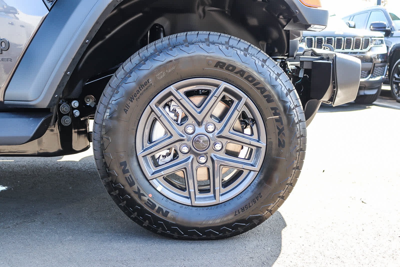 New 2027 Granite Crystal Metallic Clear-Coat Paint Jeep Sport S image 10