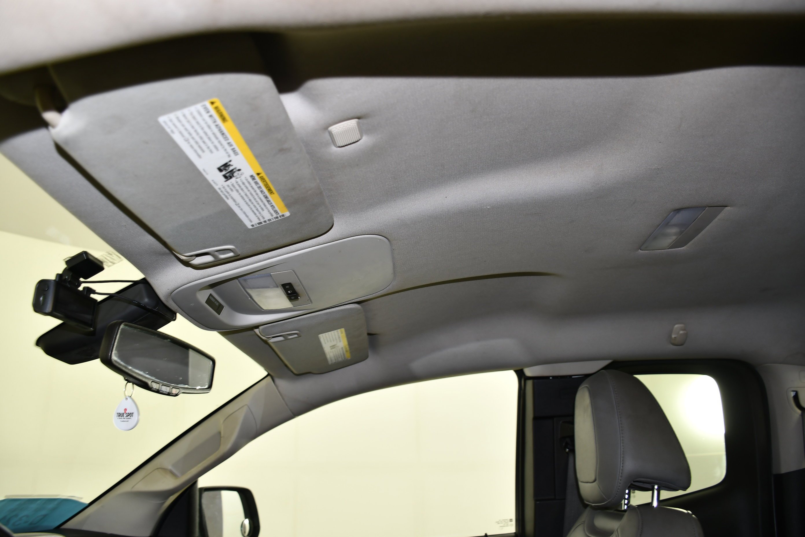 Used 2015 Summit White Chevrolet 2WD WT image 41