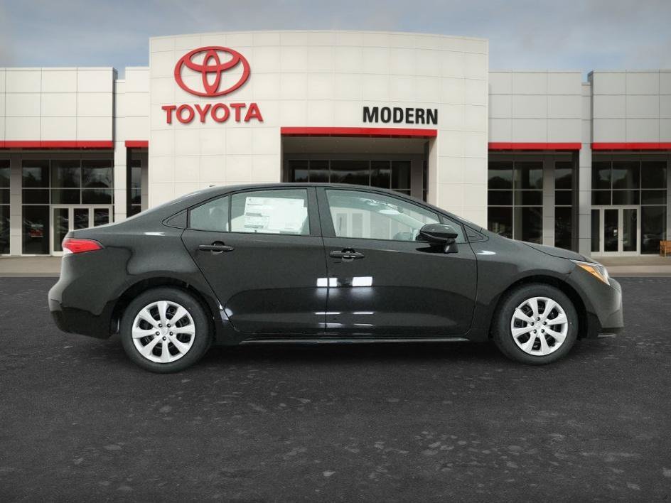 New 2026 Midnight Black Met Toyota LE image 13