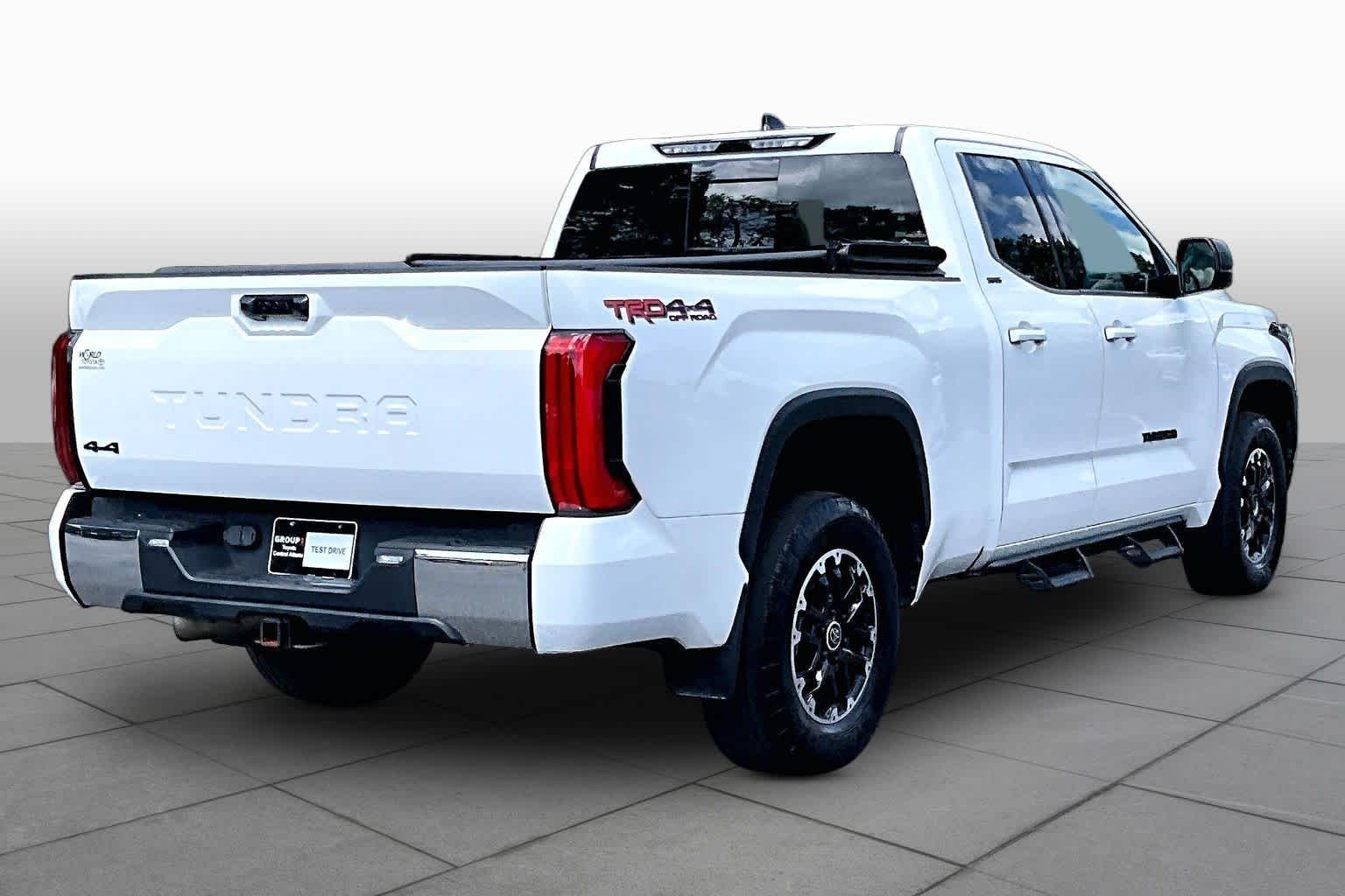 Used 2023 Ice Cap Toyota SR5 image 13