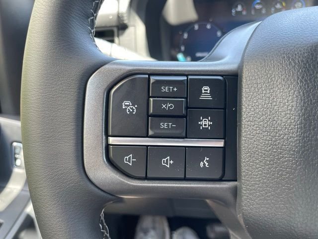 New 2026 Carbonized Gray Metallic Ford XLT image 14