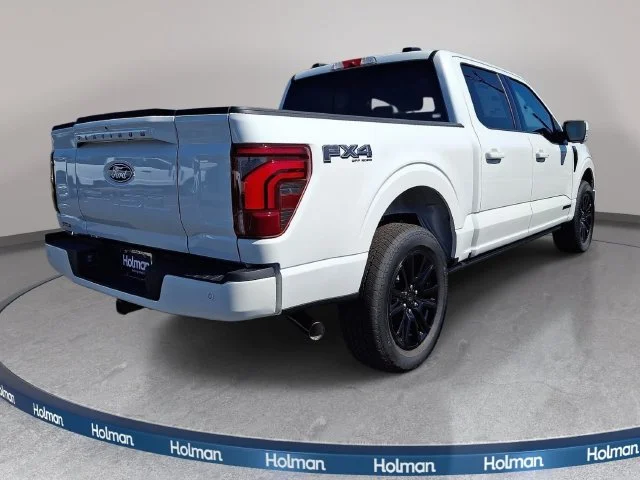New 2026 Star White Metallic Tri-Coat Ford Platinum image 4