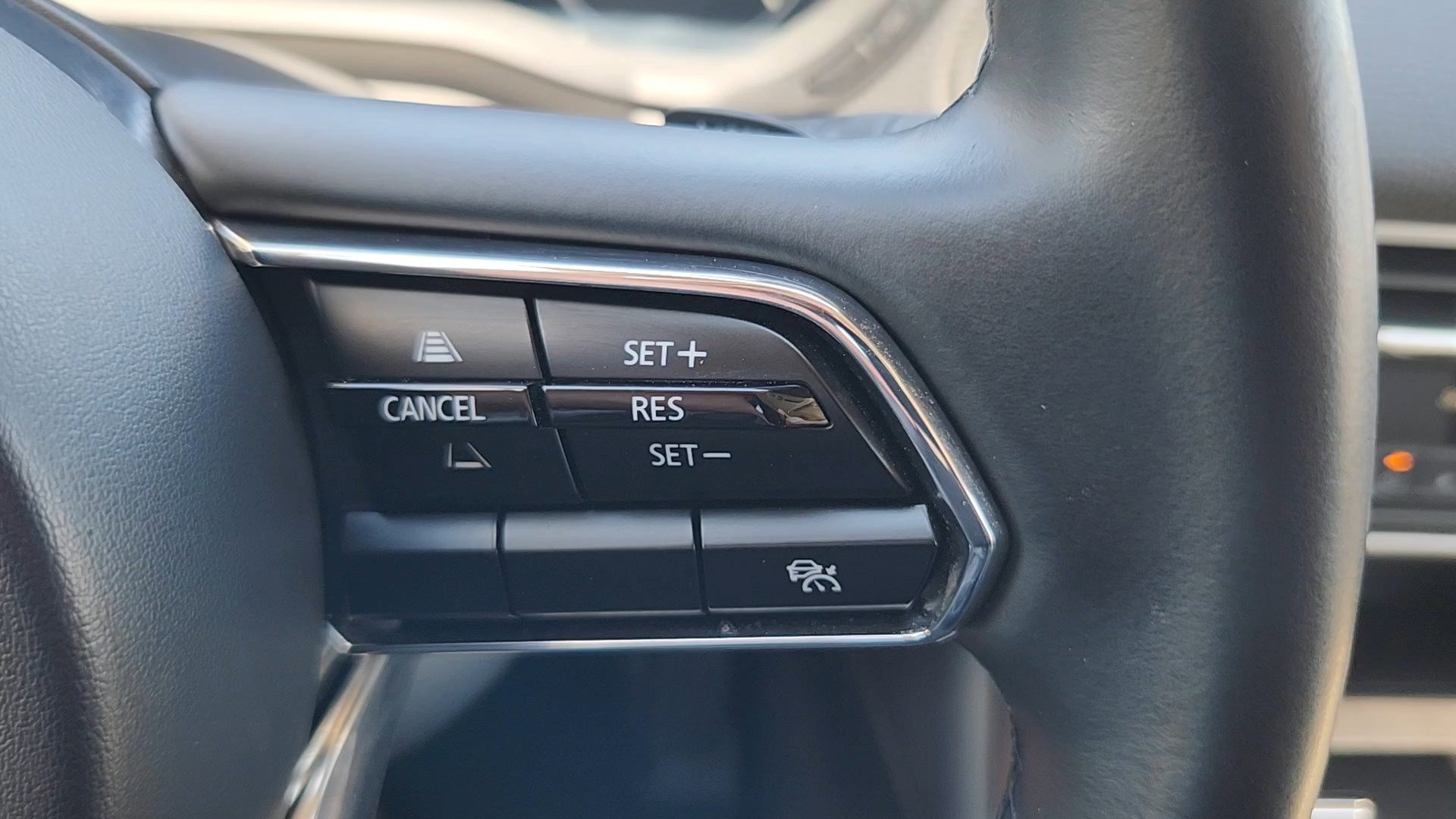 Used 2025 Jet Black Mica Mazda Preferred Package image 14