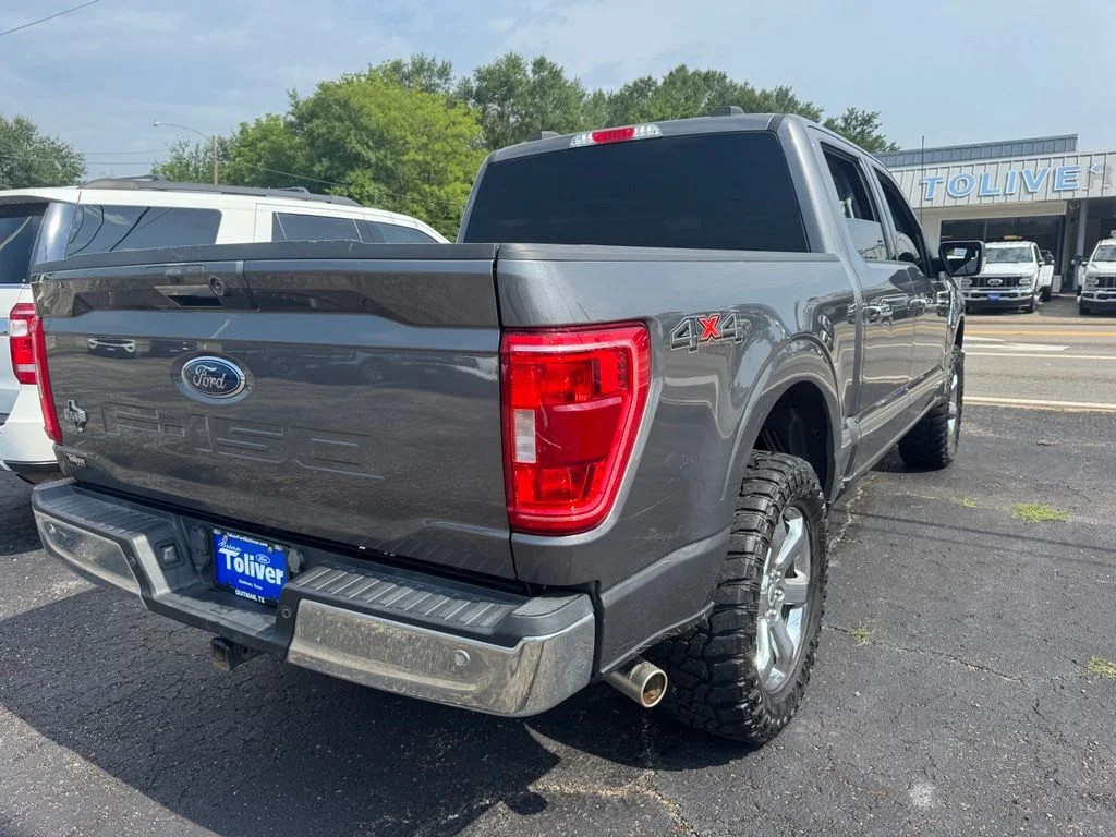 Used 2022 Gray Metallic Ford XLT image 2