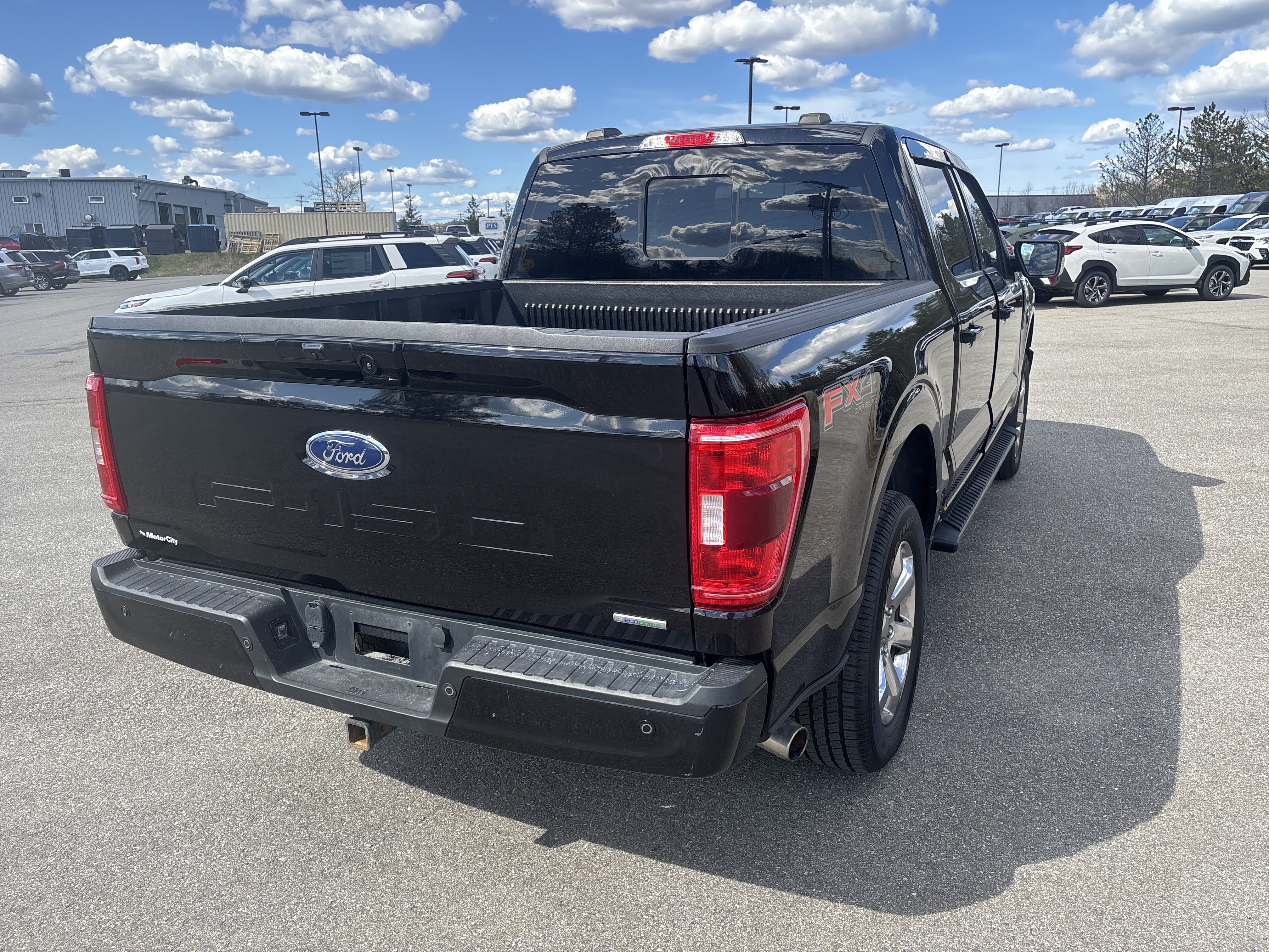 Used 2022 Agate Black Metal Ford XLT image 5