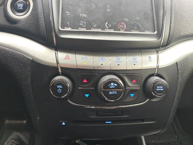 Used 2015 Gray Dodge R/T image 11