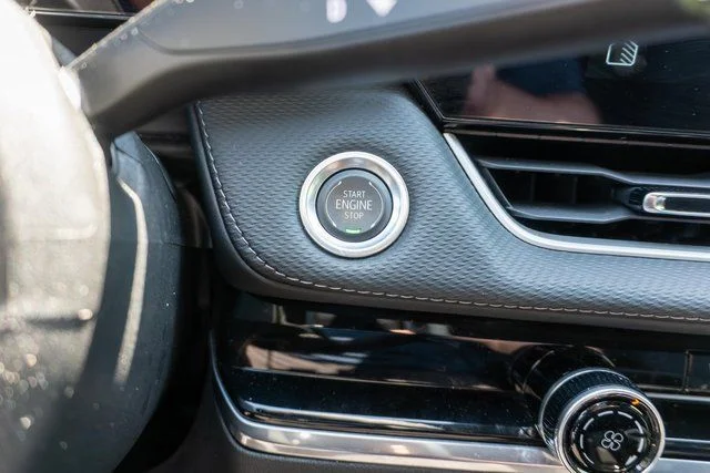 2025 Chevrolet Equinox LT - Photo 25