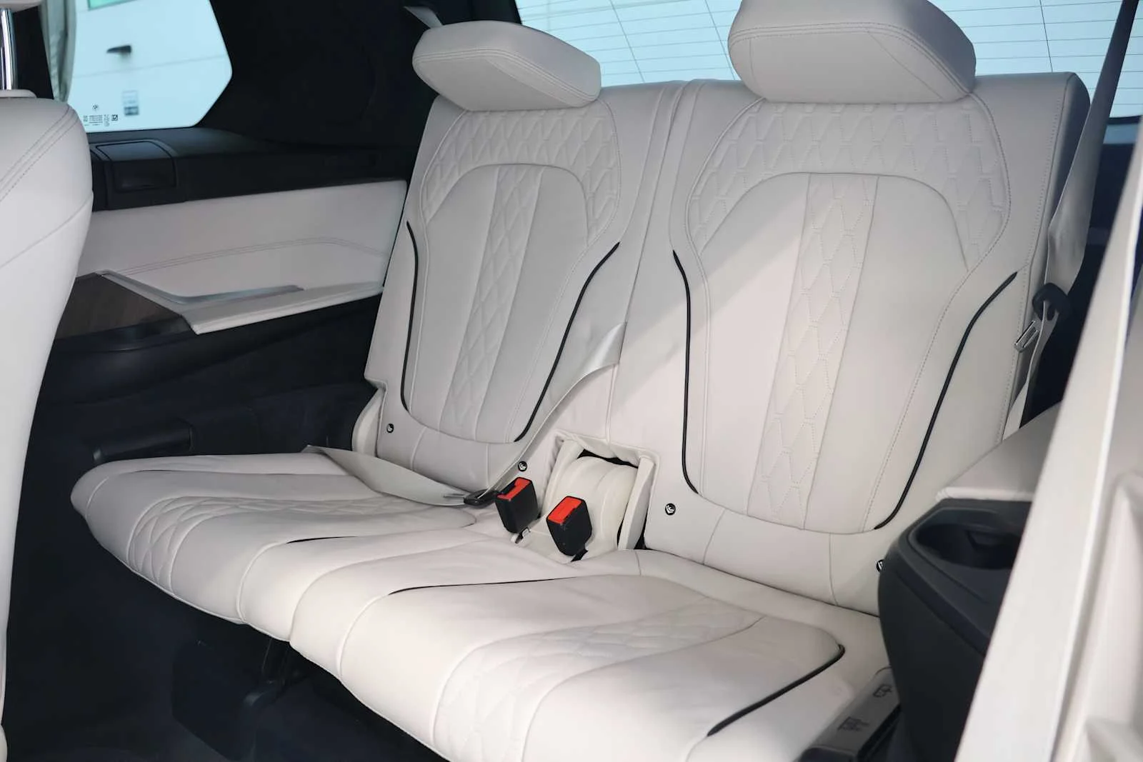 Used 2020 Tanzanite Blue II Metallic BMW xDrive40i image 26