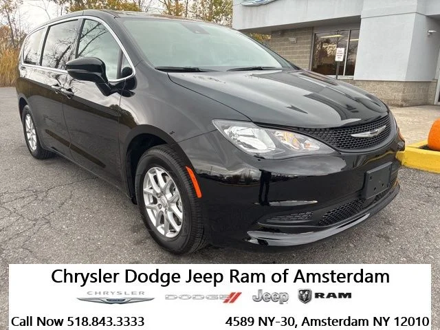 2026 Chrysler Voyager LX's photo