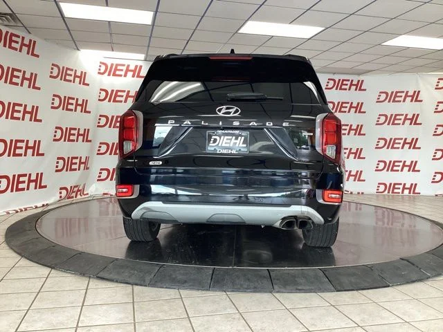 Used 2021 Black Hyundai Limited image 6