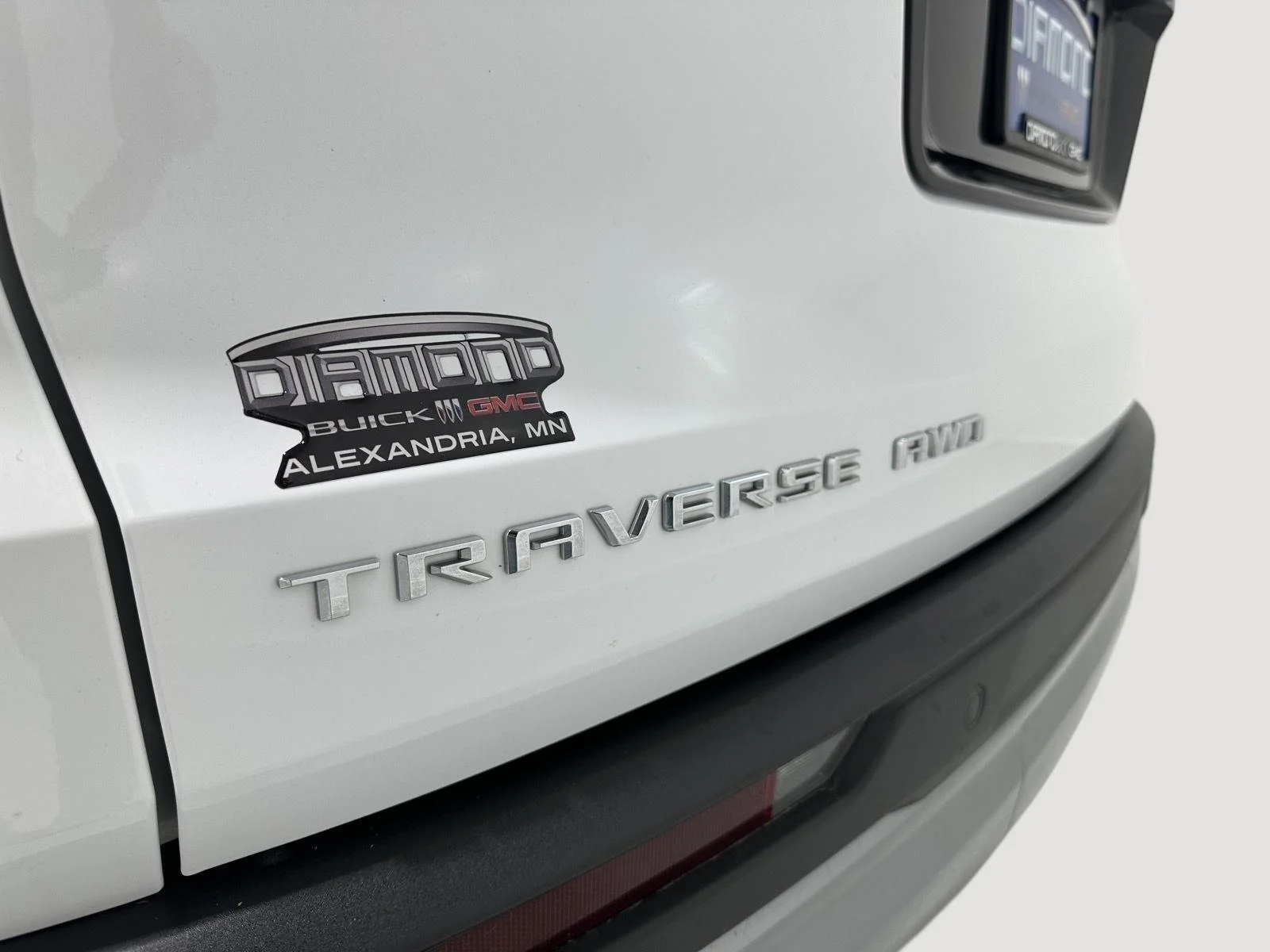 Used 2024 Summit White Chevrolet LT image 29