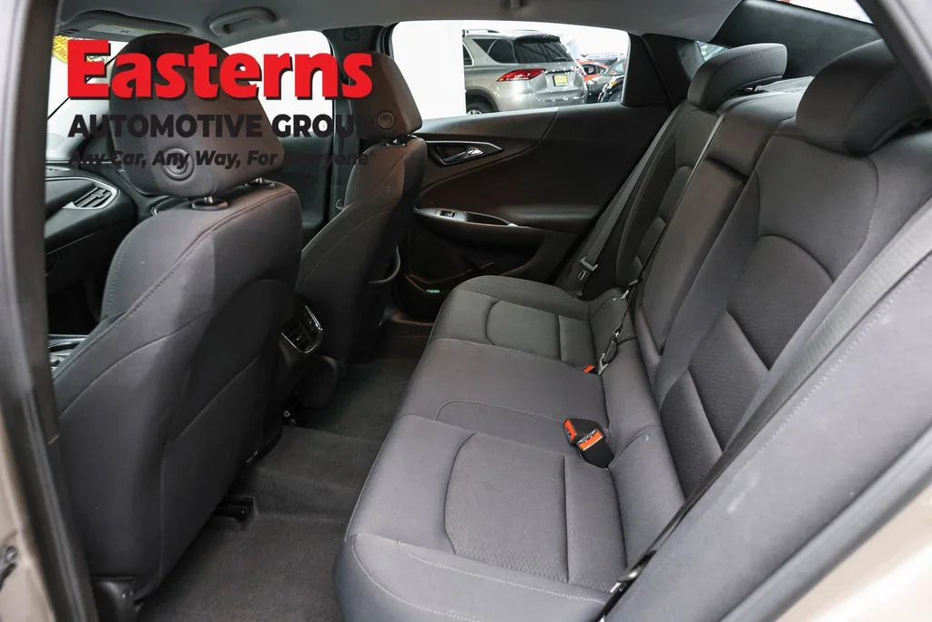 Used 2025 Gray Chevrolet LT image 21