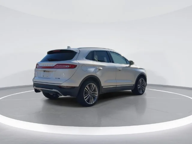 Used 2016 White Lincoln Reserve image 8
