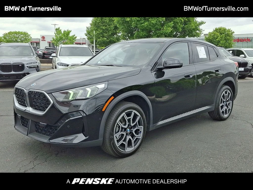 2025 BMW X2 xDrive28i's photo