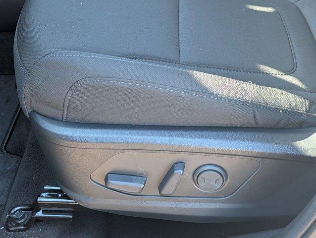 New 2026 Shimmering Silver Hyundai SEL image 13