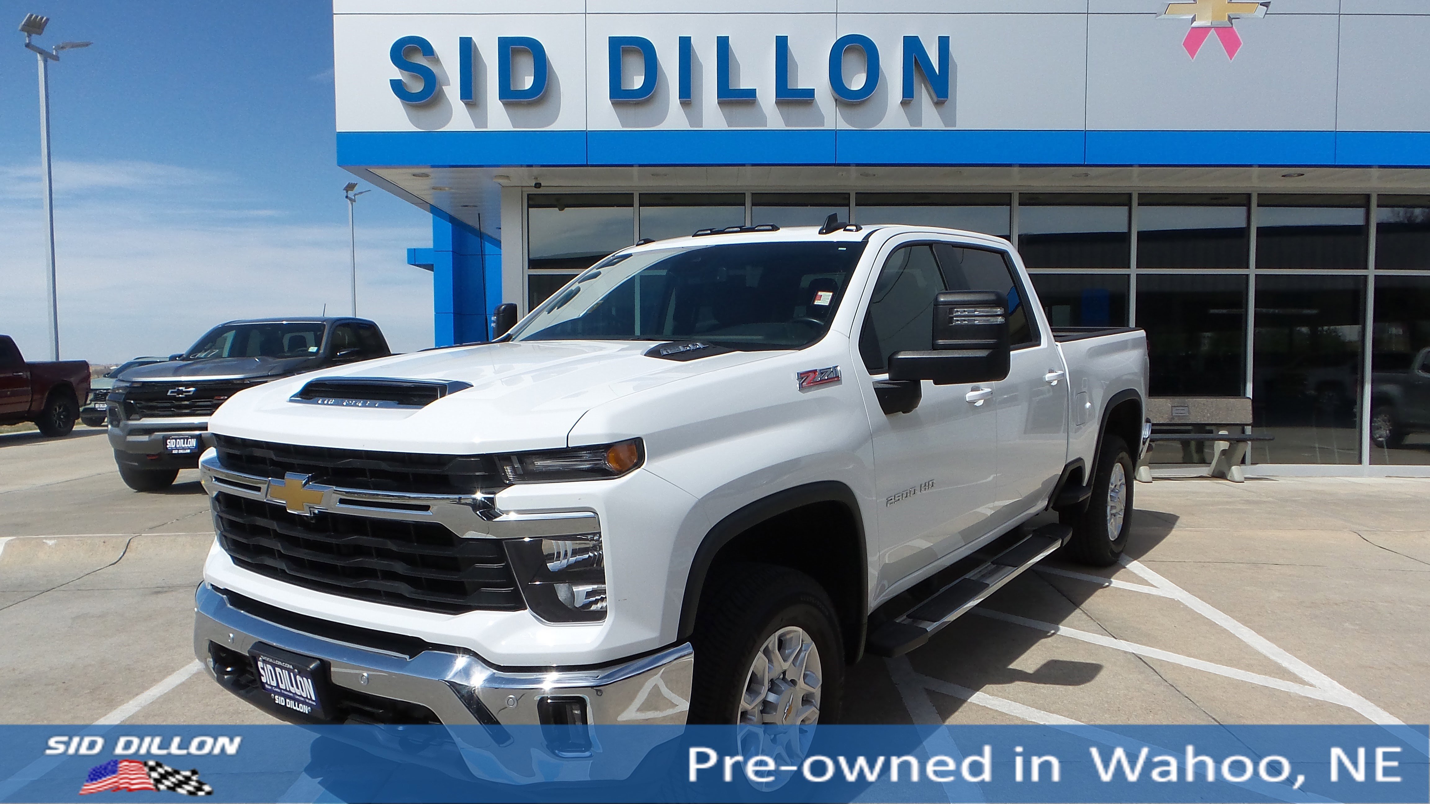 2025 Chevrolet Silverado HD LT 4WD Crew Cab Standard Box's photo