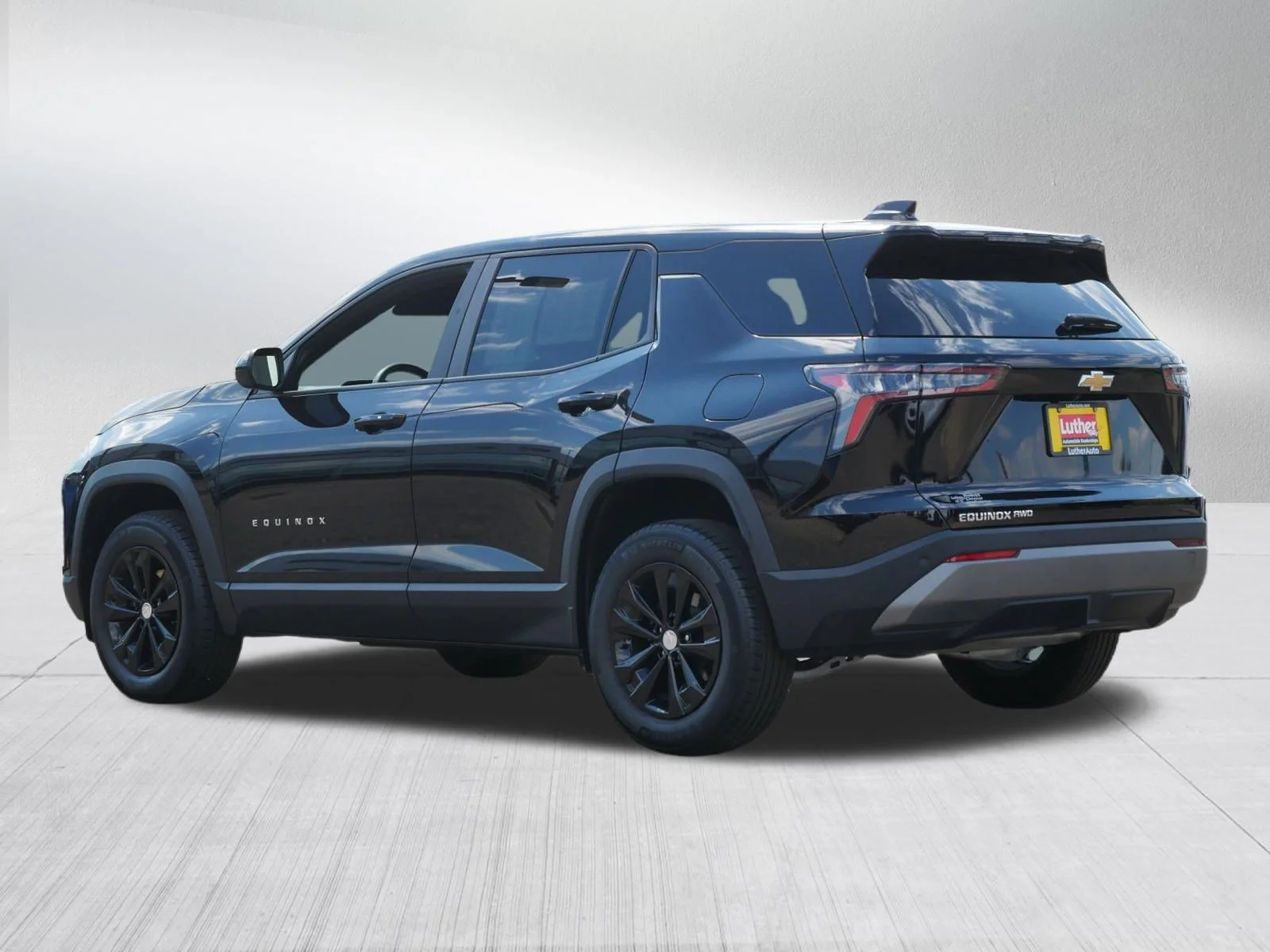 Used 2026 Mosaic Black Metallic Chevrolet AWD LT image 5