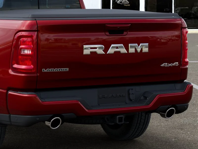 New 2026 Molten Red Pearl-Coat Exterior Paint RAM Laramie image 39