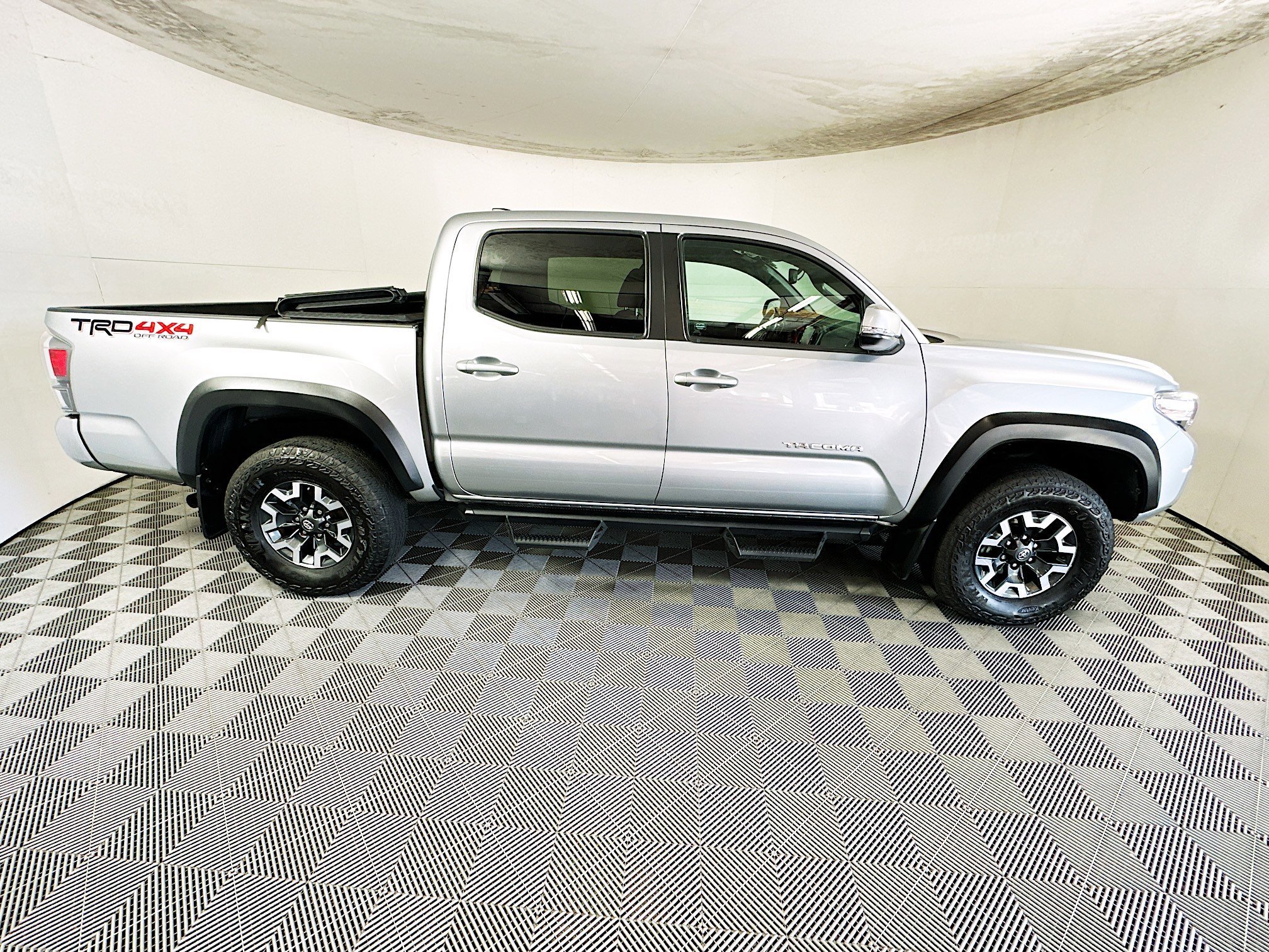 2022 Toyota Tacoma thumbnail 4