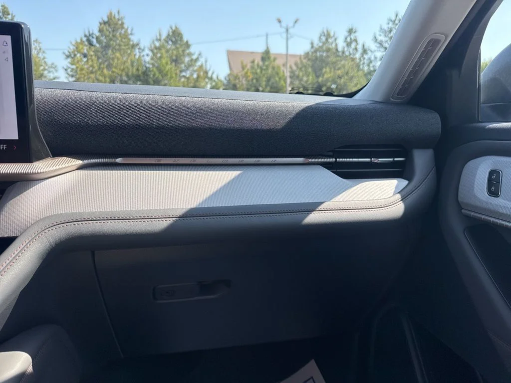 New 2026 Space White Metallic Ford Active image 52