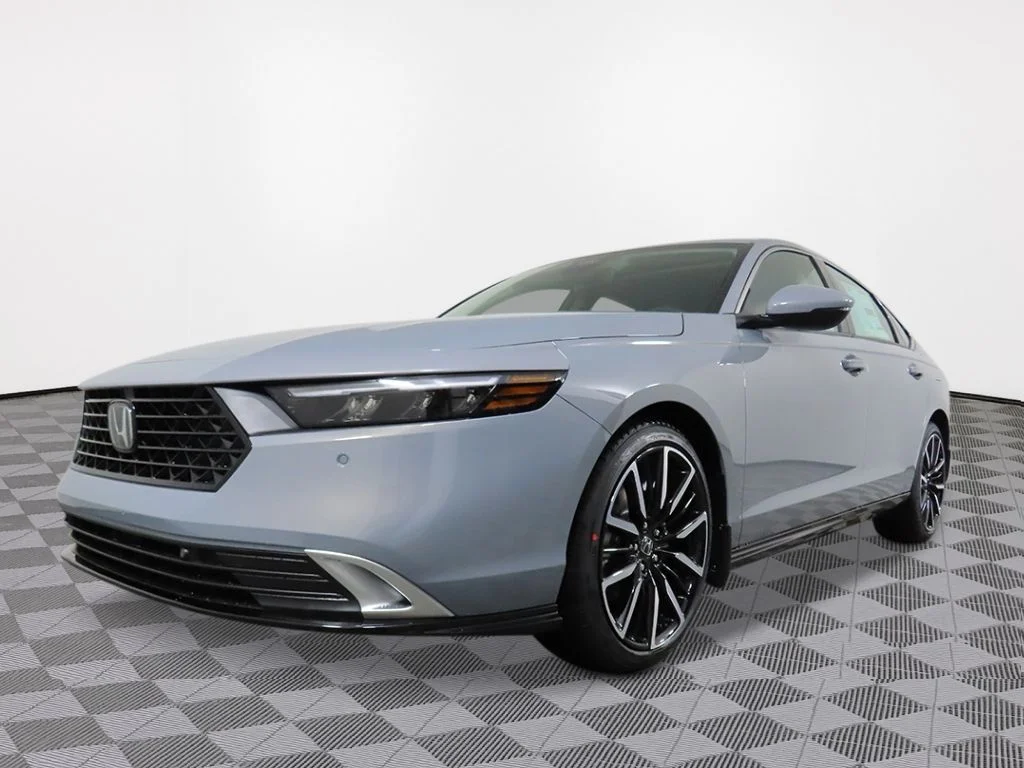 2026 Honda Accord Hybrid Touring's photo