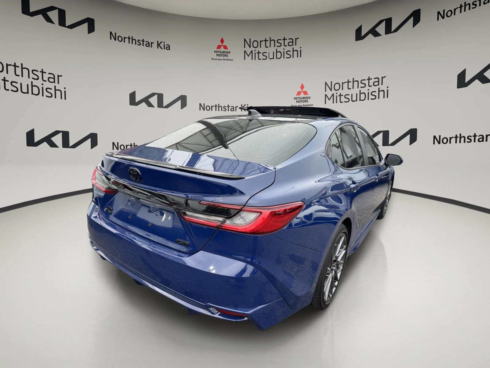 Used 2025 Reservoir Blue Toyota XSE image 4