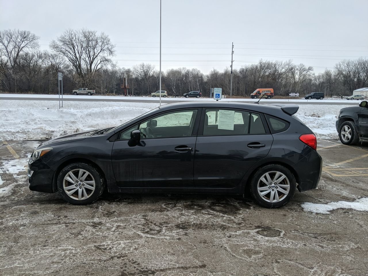 2016 Subaru Impreza 2.0i Premium photo 3