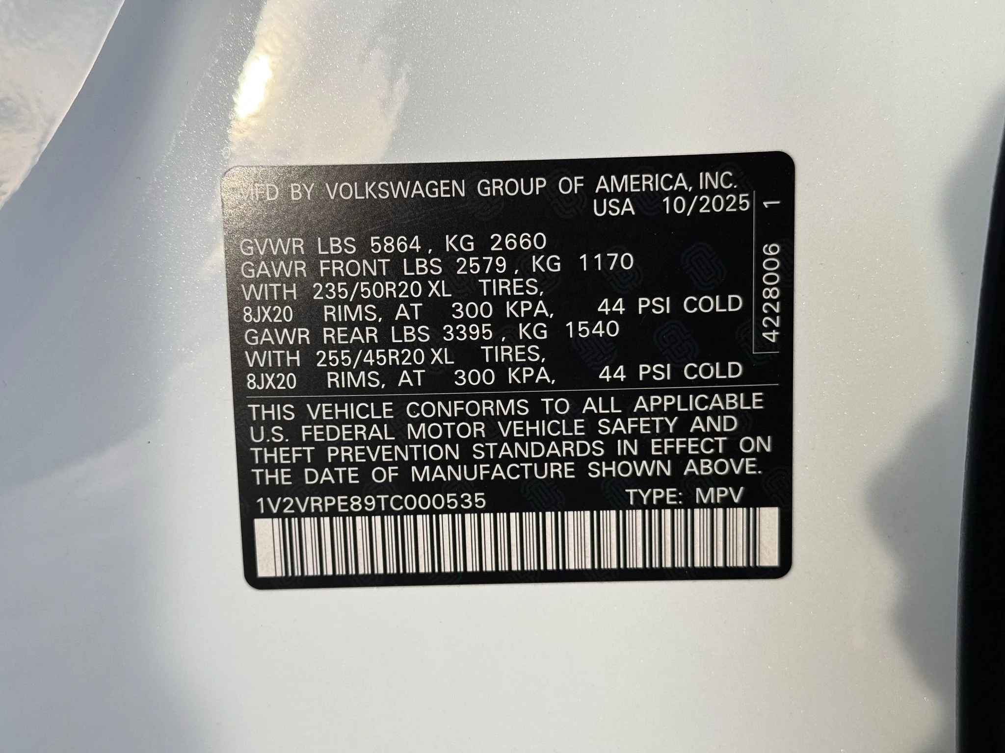 New 2026 Opal White Pearl Volkswagen Pro S image 38
