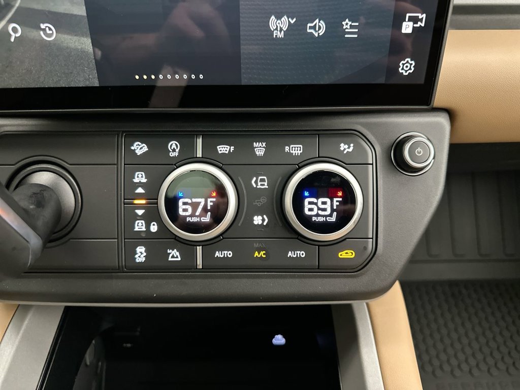 New 2026 Carpathian Grey Prem Met Land Rover V8 image 13