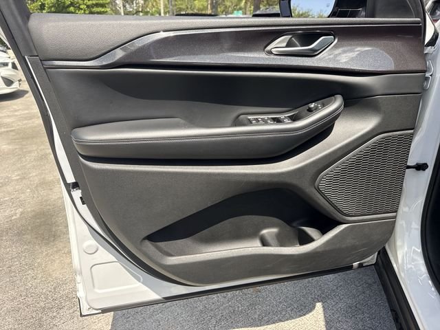 2023 Jeep Grand Cherokee L Altitude - Photo 13