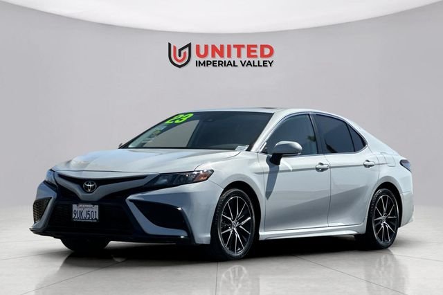 2023 Toyota Camry SE - Photo 7