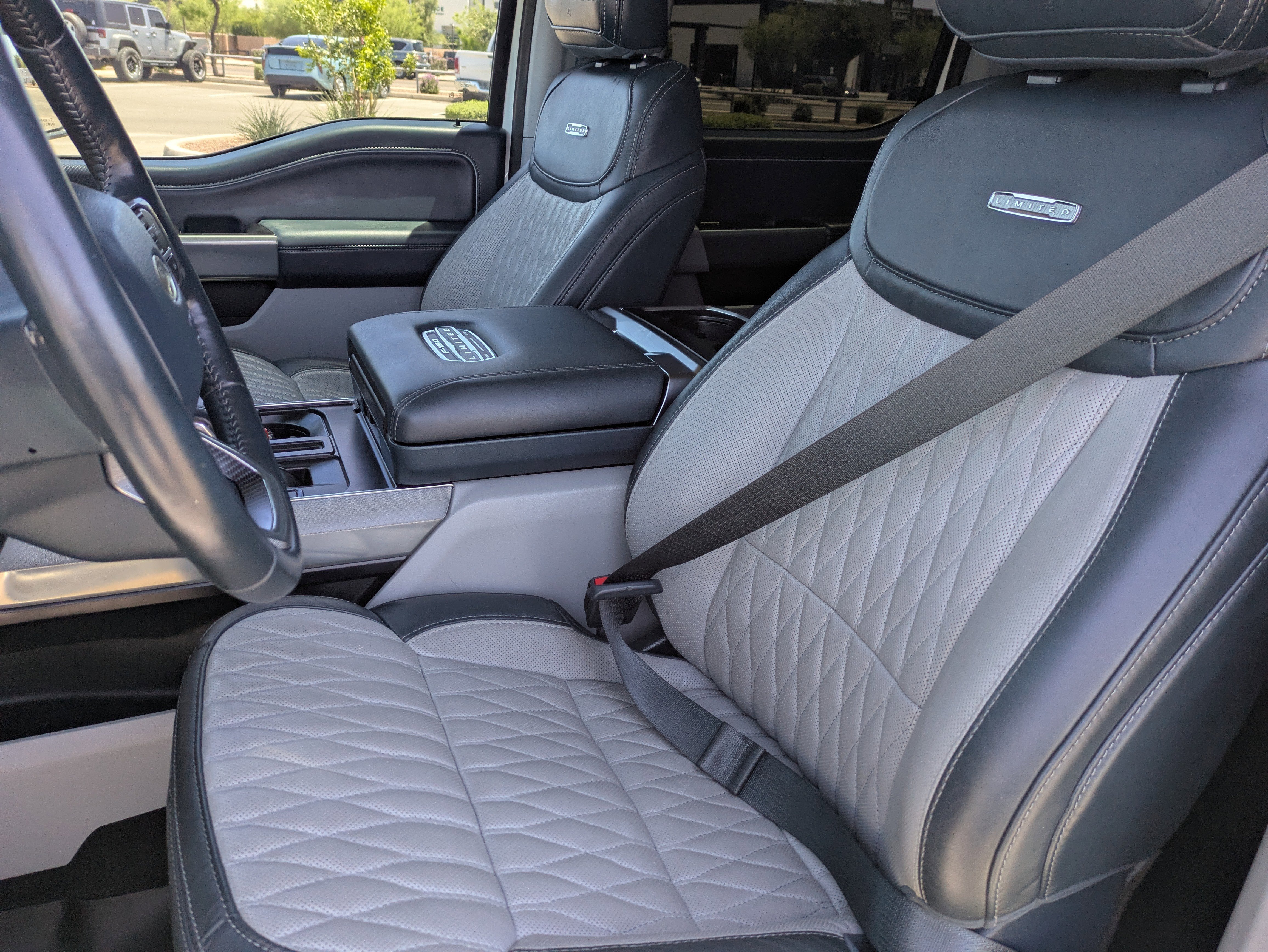 Used 2023 White Metallic Ford Limited image 25