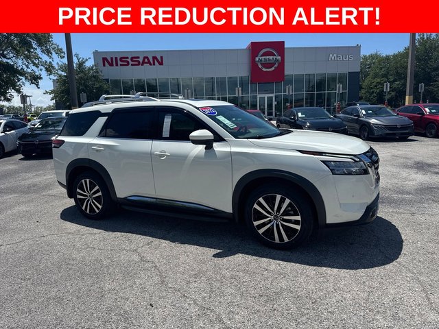 2023 Nissan Pathfinder Platinum