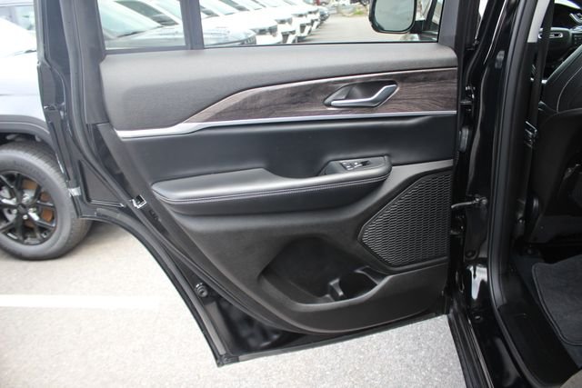 Used 2023 Black Jeep Limited image 25