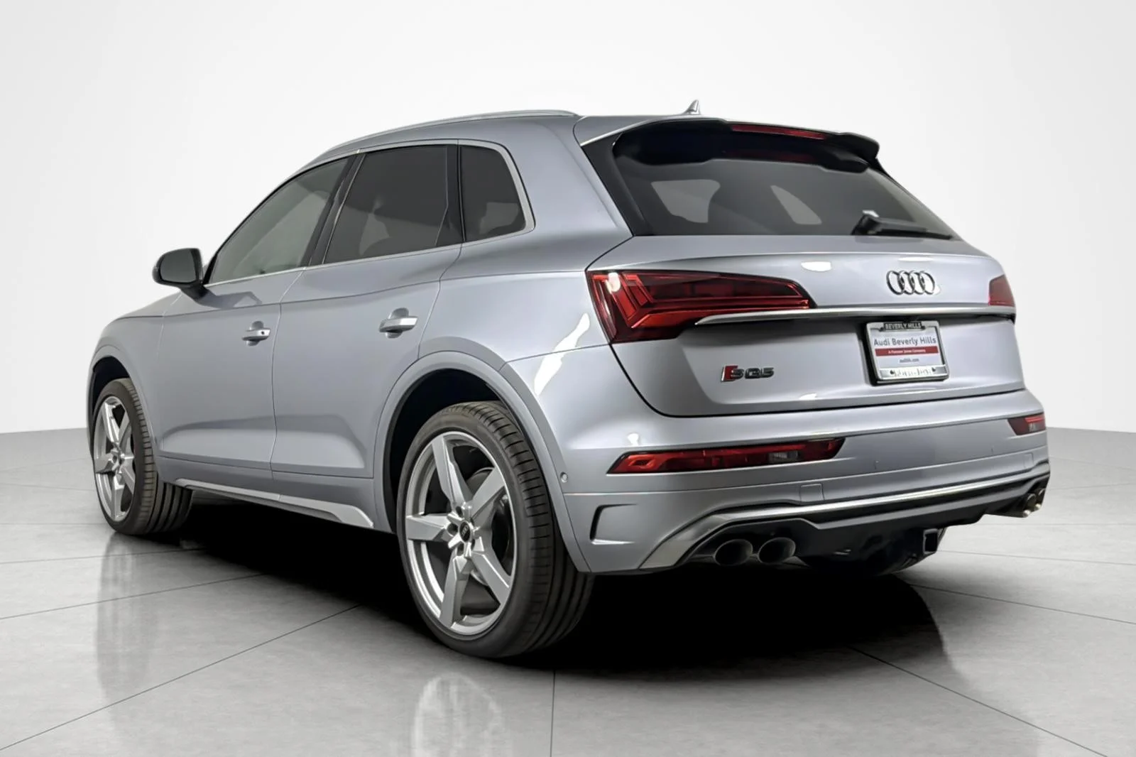 Used 2023 Florett Silver Metallic Audi Prestige 3.0 TFSI quattro image 3