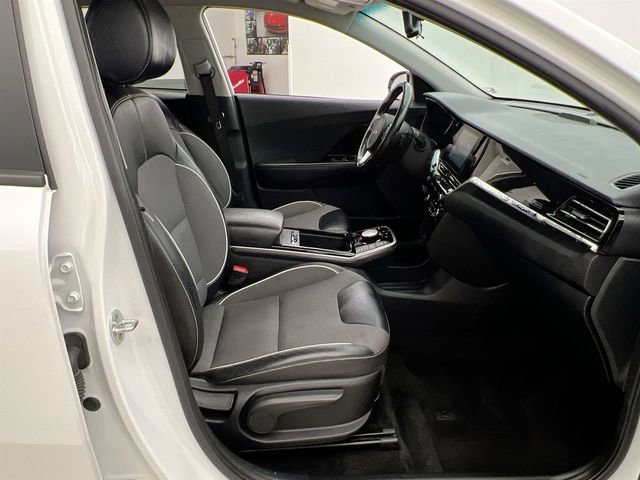 2022 Kia Niro S - Photo 15